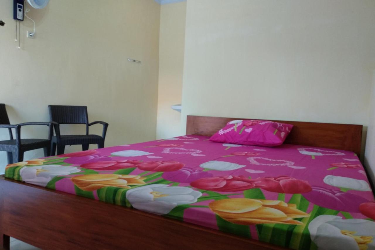 Kelapa Gading Homestay Syariah Redpartner Banyuwangi  Extérieur photo