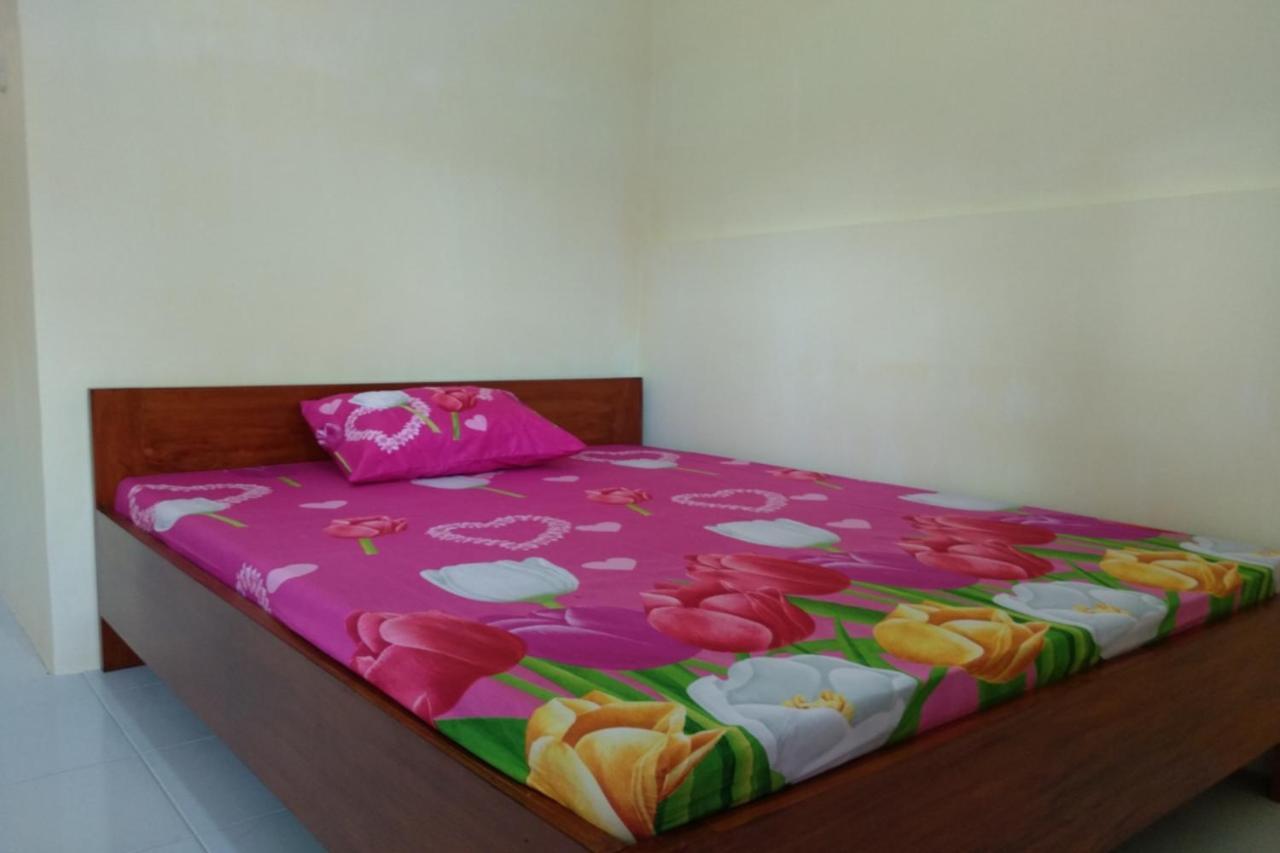 Kelapa Gading Homestay Syariah Redpartner Banyuwangi  Extérieur photo
